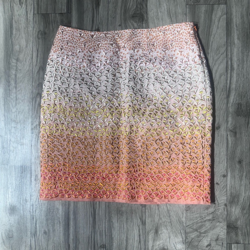 HD in Paris Pink and Orange‎ Patterned Pencil Skirt size 00